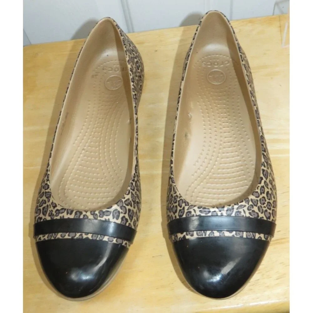 Crocs Women’s Size 10 Leopard Print Cap Toe Slip On Ballet Flats (200681)